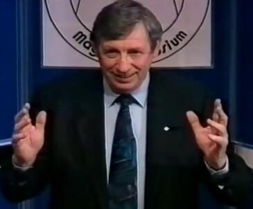 (image for) Trevor Lewis - The Trevor Lewis Close-Up Magic Symposium Lecture 1993