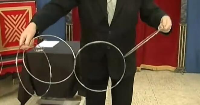 (image for) Sebastian Blickby - 5 & 6 Linking Rings Routines