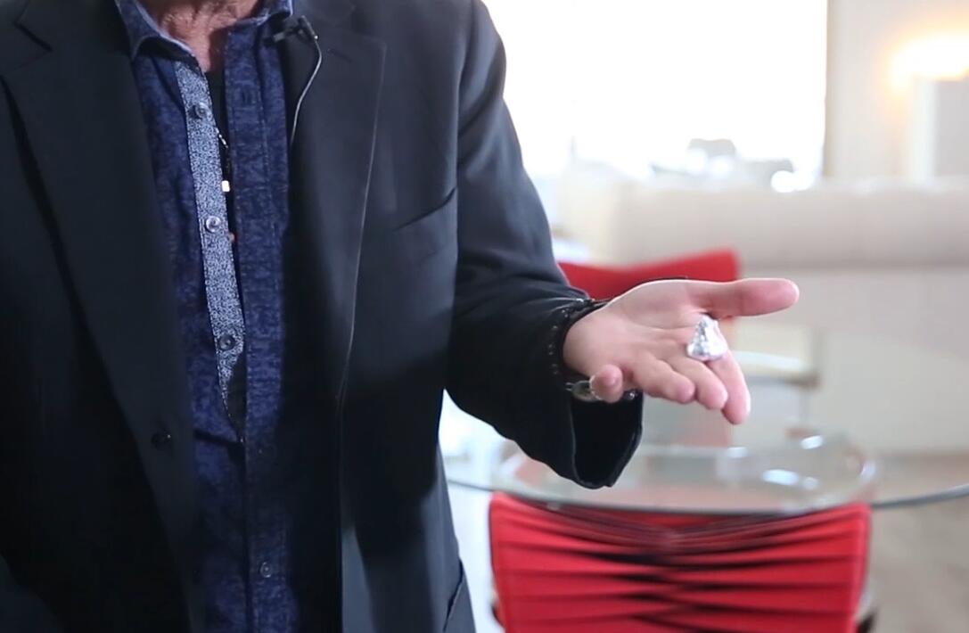 Rocco Silano - Two Variation Using the Bobo Palm