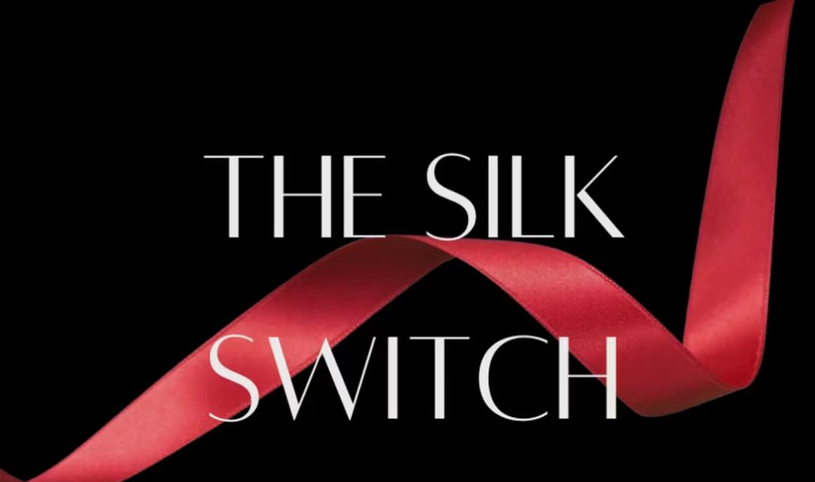 (image for) The Daily Magician - The Silk Switch