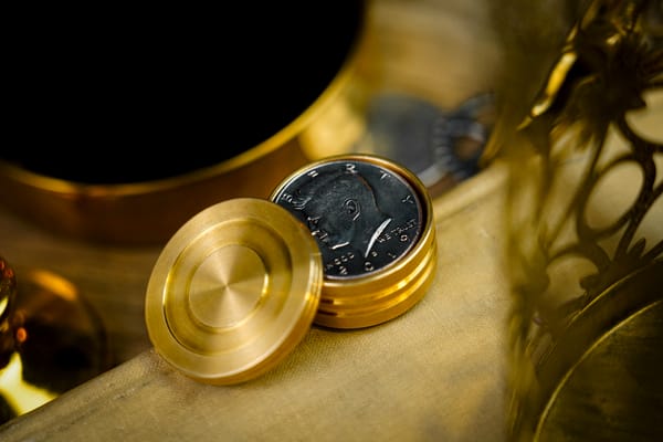 (image for) Artisan Coin & OFM & MKS - The Magnetic Coin Box