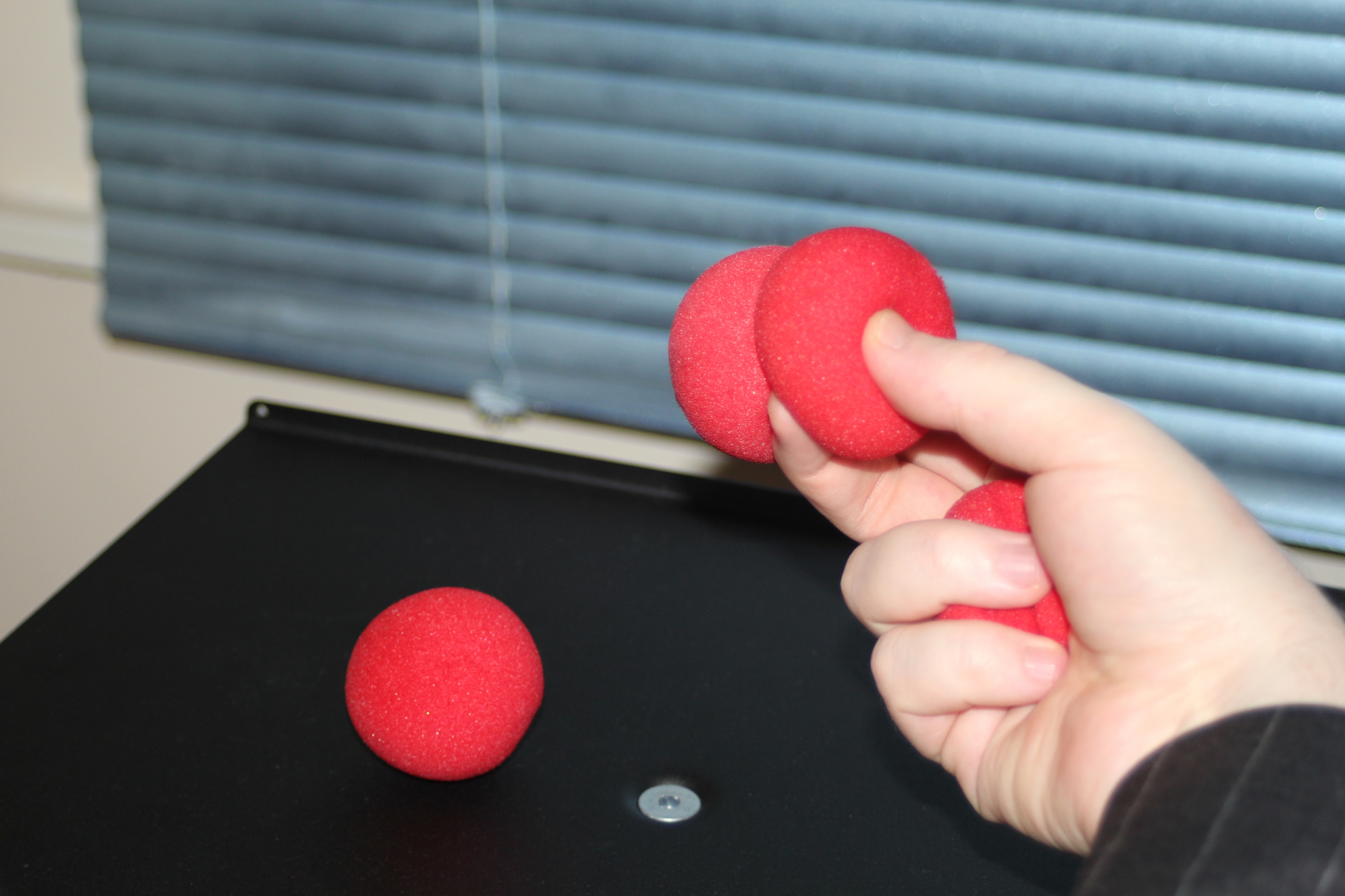 Jonathan Royle - Royle's Comedy Cabaret Sponge Ball Routine (image for) Jonathan Royle - Royle's Comedy Cabaret Sponge Ball Routine